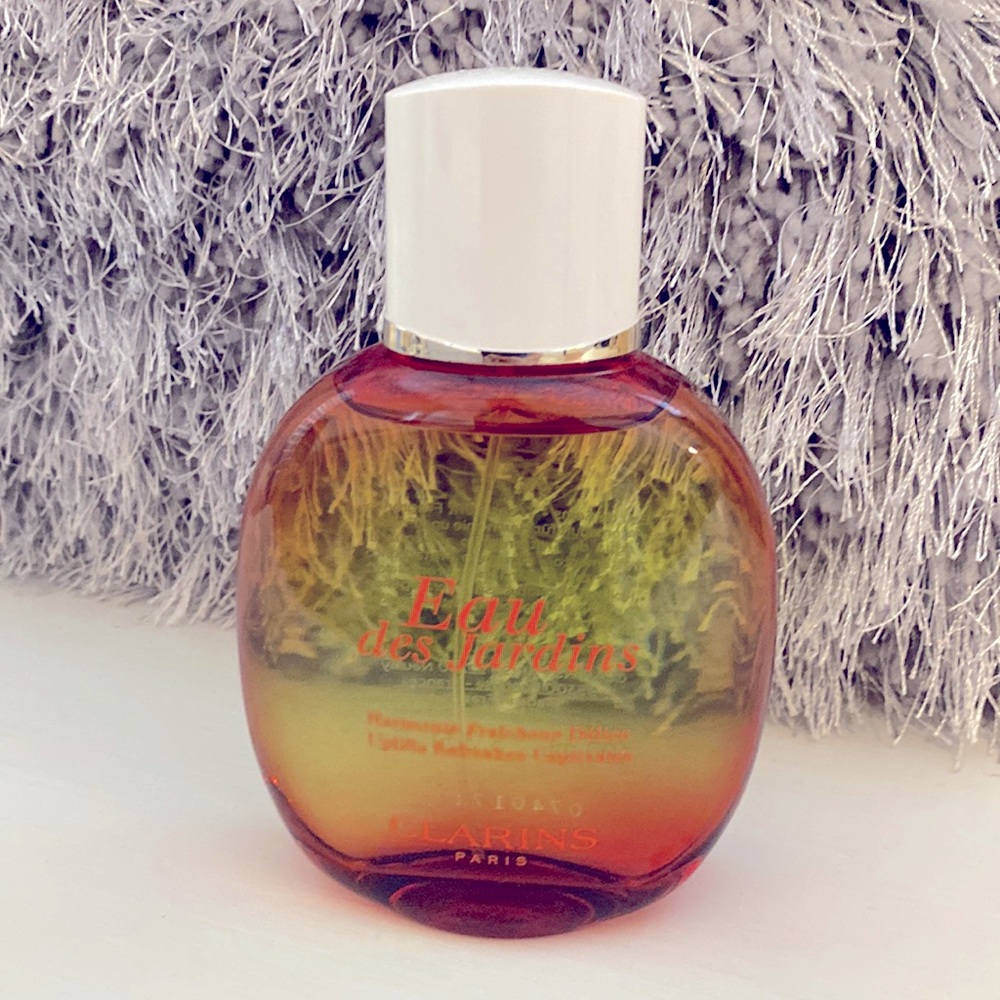 Clarins Eau des Jardins perfume
